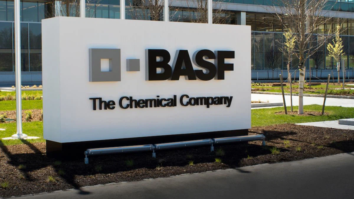  فروش ۷ میلیارد یورویی واحد کوتینگ  BASF به شرکت Carlyle به دلیل هزینه‌های انرژی