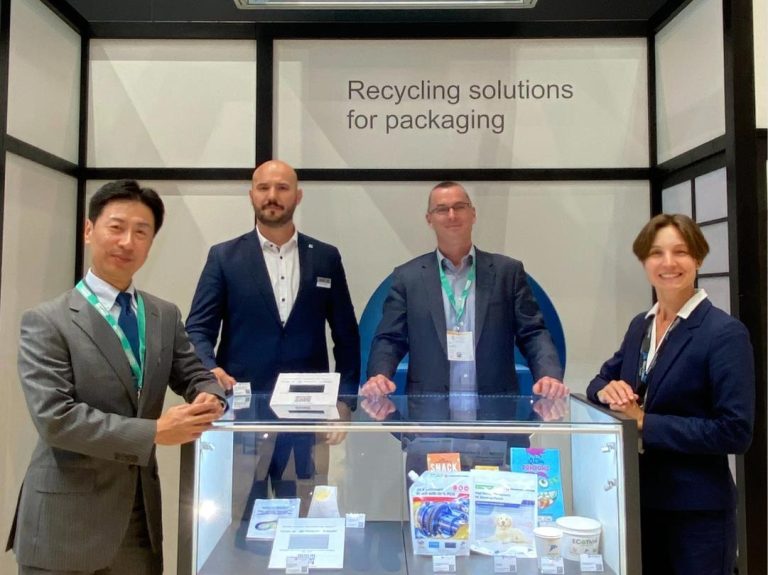 BOBST، Brueckner و Mitsui Chemicals اولين راهكار ريتورت قابل بازيافت و تك ماده اي جهان را رونمايي كردند