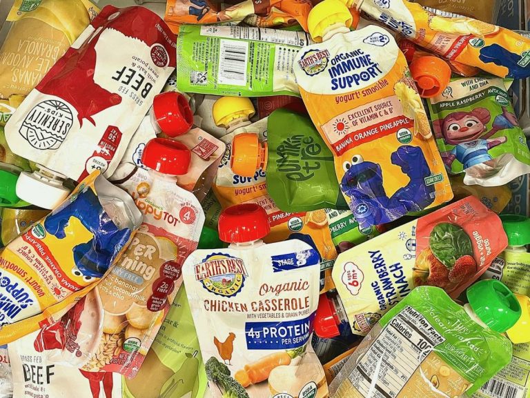 چرا غذای کودک در پاکت (pouches) اینقدر محبوب شده است